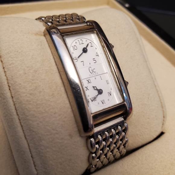 Guess Two Timer Wristwatch - Picture 2 of 14